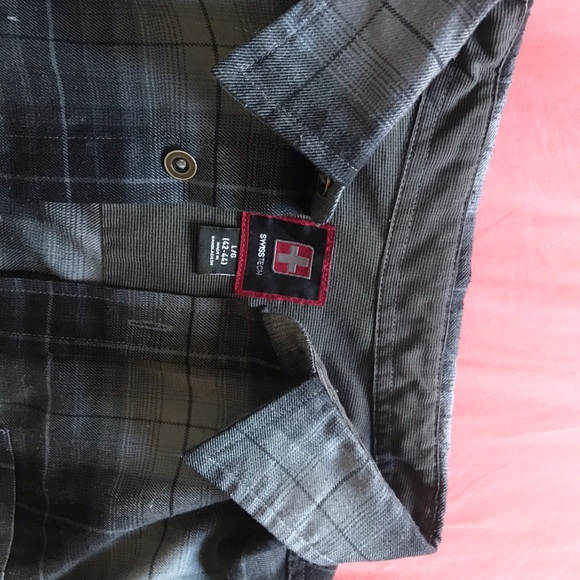 Black\Grey men’s flannel button up - Picture 2 of 8
